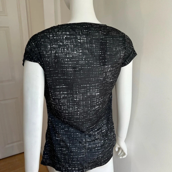 womens kenneth cole black swoop blouse size Small NWT - Picture 3 of 8